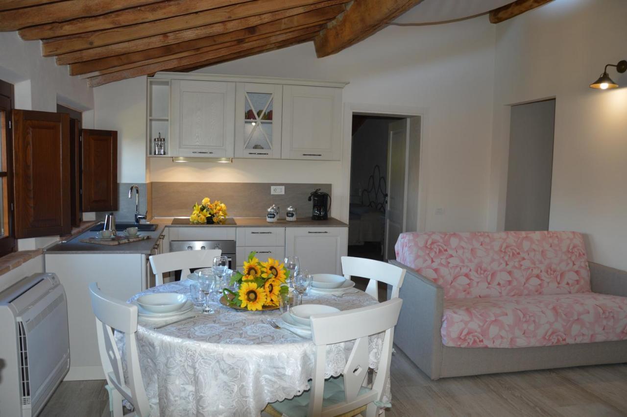 Le Bozze "Il Frantoio" Con Piscina, Wi-Fi, Posto Auto Apartment กัสตาลเญโต การ์ดุชชี ภายนอก รูปภาพ