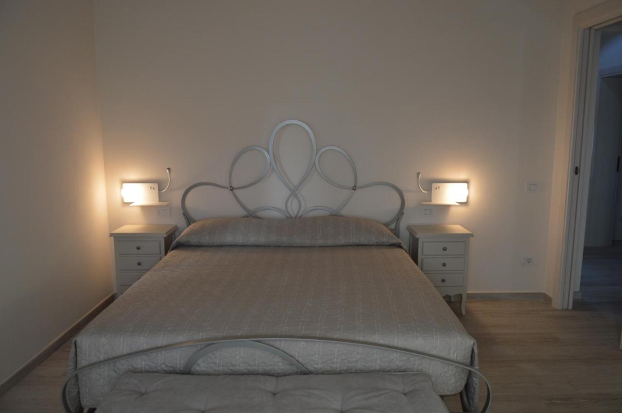Le Bozze "Il Frantoio" Con Piscina, Wi-Fi, Posto Auto Apartment กัสตาลเญโต การ์ดุชชี ภายนอก รูปภาพ