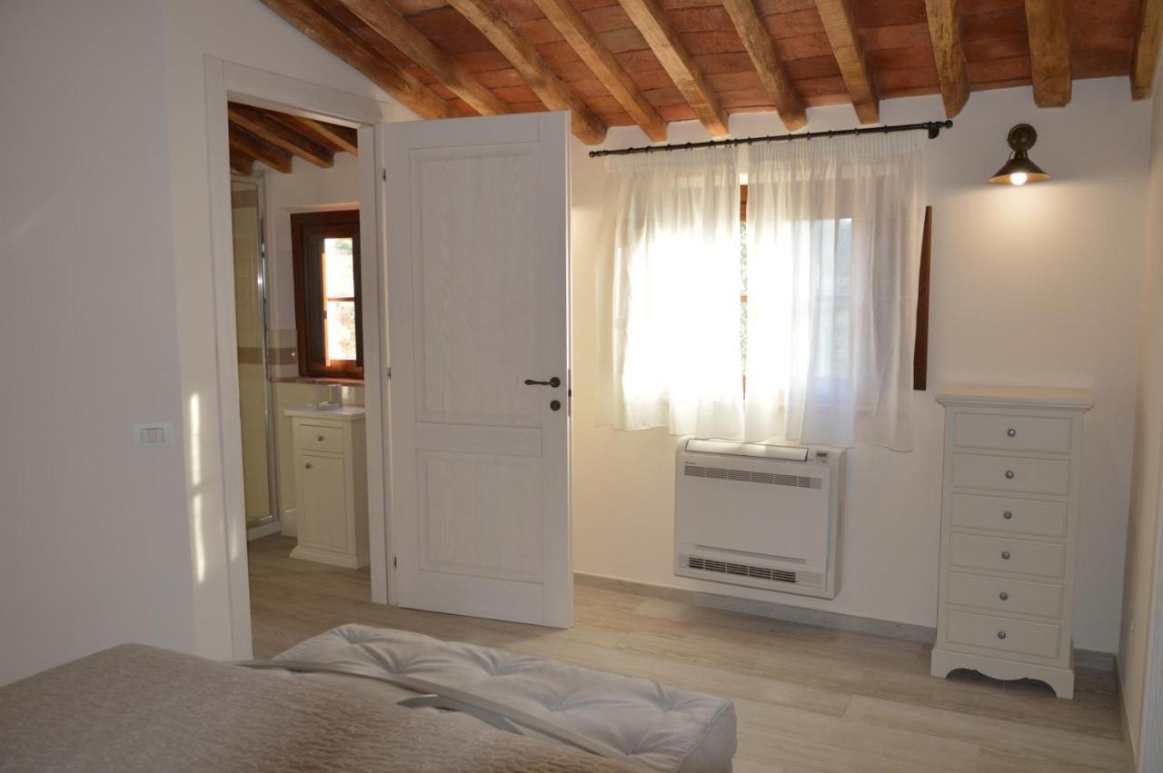 Le Bozze "Il Frantoio" Con Piscina, Wi-Fi, Posto Auto Apartment กัสตาลเญโต การ์ดุชชี ภายนอก รูปภาพ