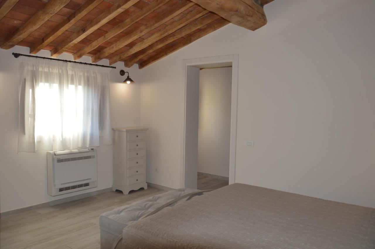 Le Bozze "Il Frantoio" Con Piscina, Wi-Fi, Posto Auto Apartment กัสตาลเญโต การ์ดุชชี ภายนอก รูปภาพ